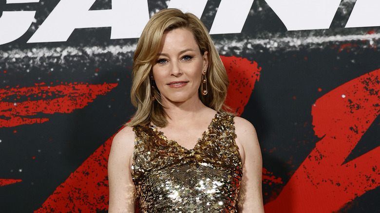 Elizabeth Banks on red carpet