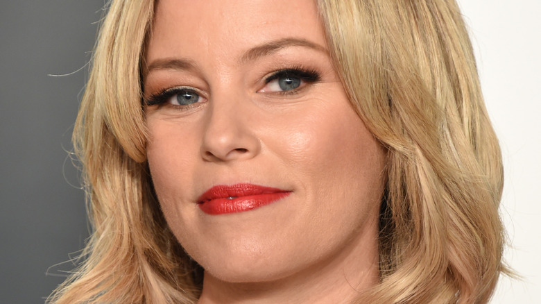 Elizabeth Banks wearing red lipstick