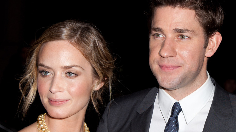 Emily Blunt and John Krasinski posing