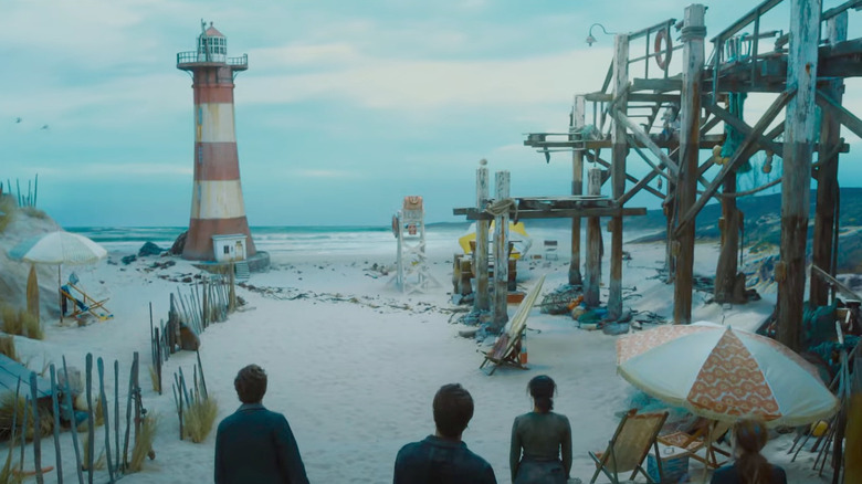 Escape Room 2 abandoned beach lighthouse