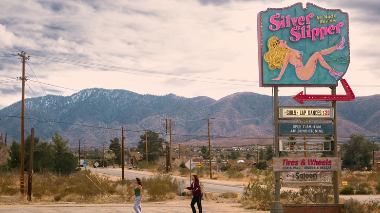 Rue chasing Angel outside the Silver Slipper on Euphoria