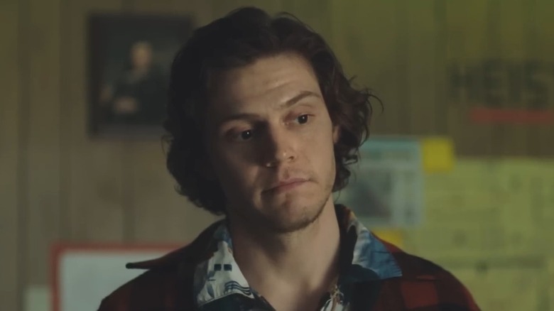 Warren Lipka lays out the heist plan in 