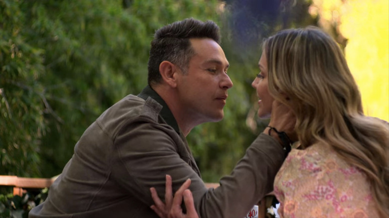 Dan kissing Charlotte on Lucifer