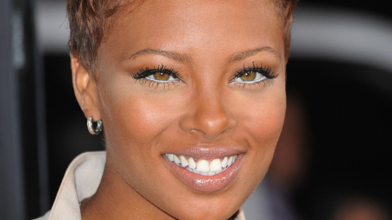 Eva Pigford with short hair