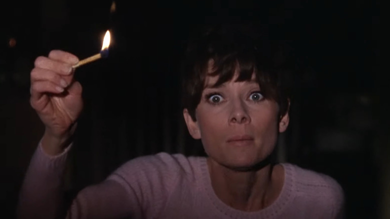 Susy Hendrix holding match