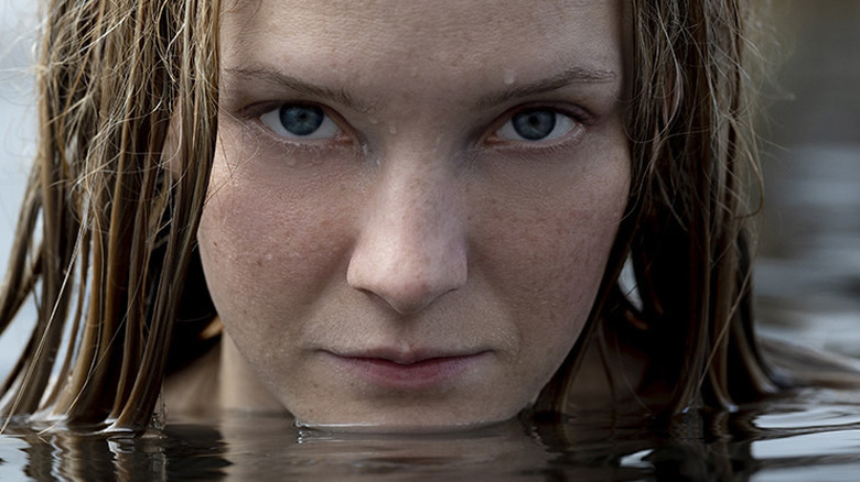 Galadriel in water