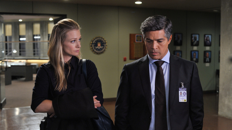 JJ and Cruz walking down the hall at Quantico Criminal Minds