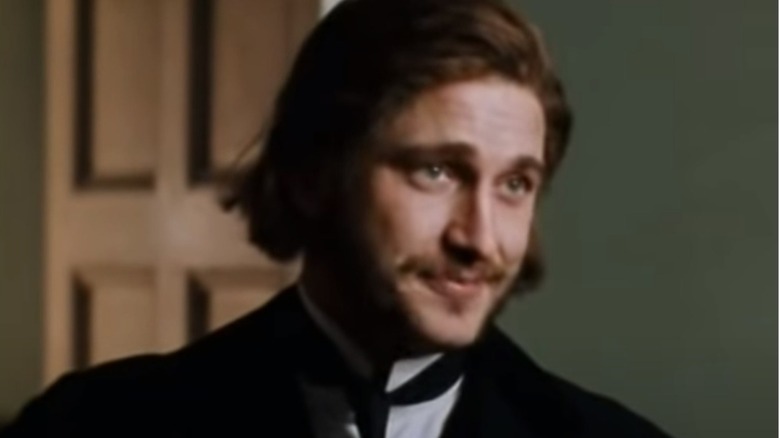 Gerard Butler in Mrs Brown