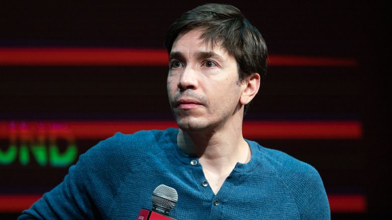 Justin Long staring