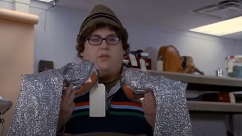 Jonah Hill buying shoes