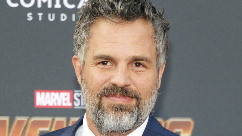 mark ruffalo smiles