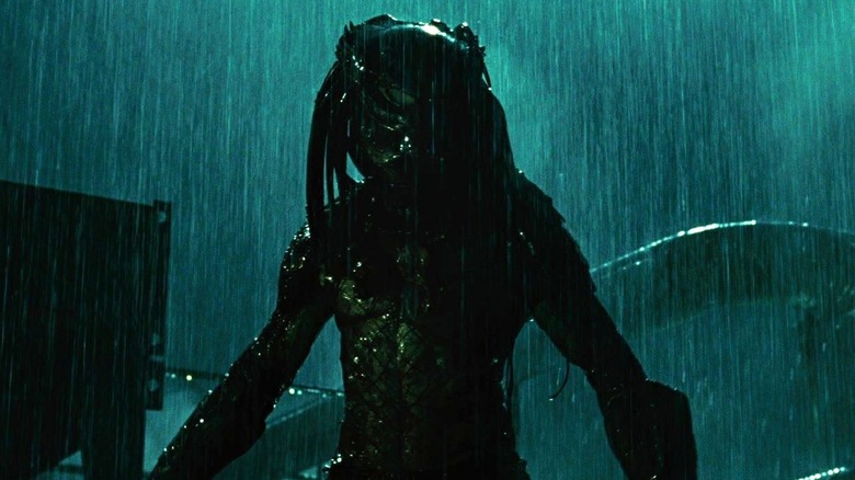 Wolf standing in the rain in Alien vs Predator: Requiem