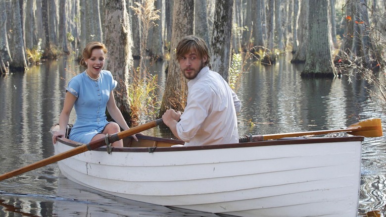 Rachel McAdams and Ryan Gosling in 