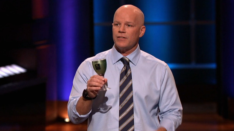 Andrew McMurray pitching Zipz on Shark Tank
