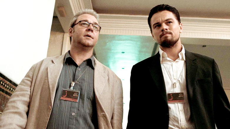 Russell Crowe and Leonardo DiCaprio in Body of Lies