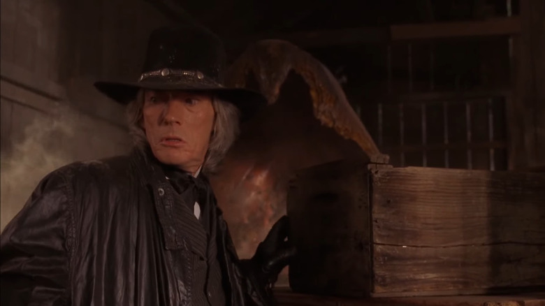 Billy Drago and Graboid in Tremors 4