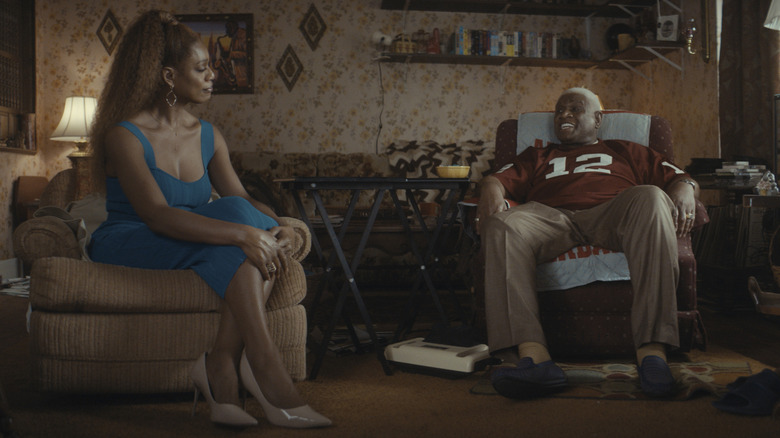 Harry and Desiree talk in "Clean Slate"