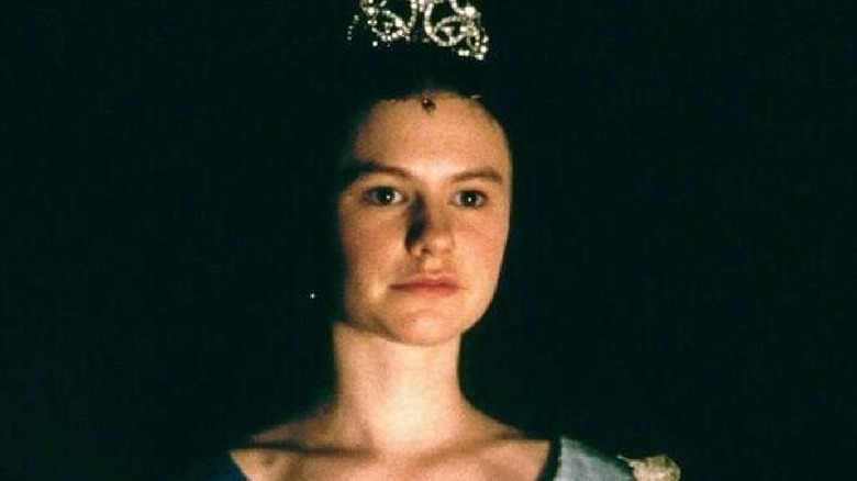 Anna Paquin in crown