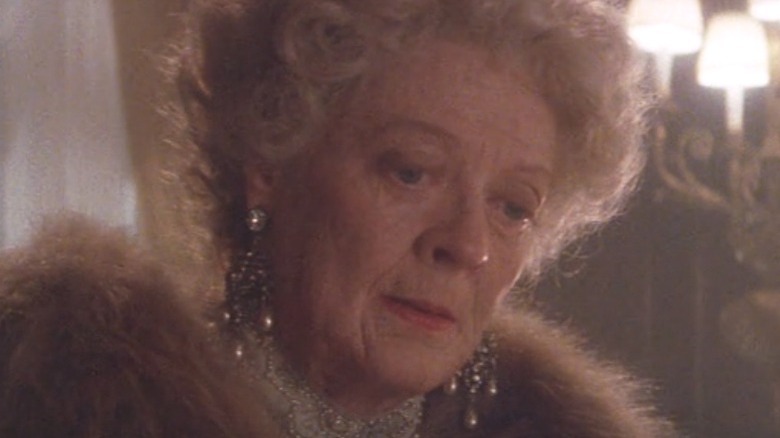 Maggie Smith in fur collar