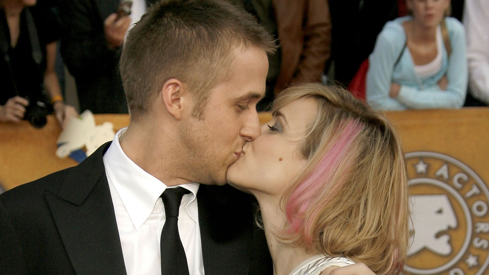 Famous Co-Stars Who Really Enjoyed Kissing Each Other, image size:1600x900