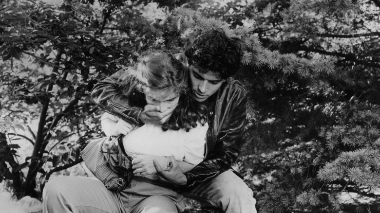 Rod holds Nancy in "Nightmare on Elm Street"