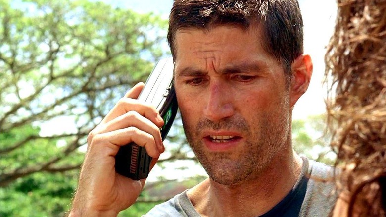 Jack on phone in Lost