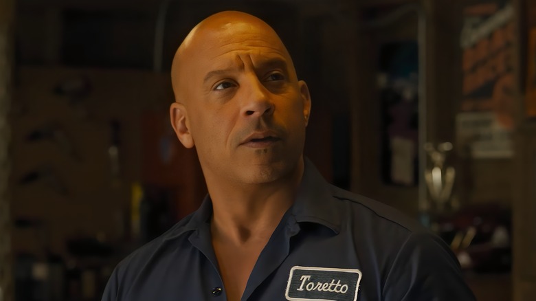 Toretto looking to the left