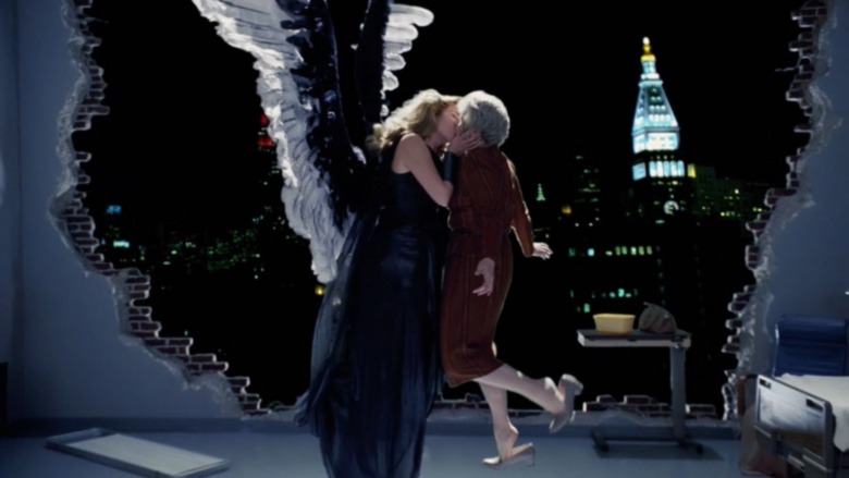 Emma Thompson and Meryl Streep kiss