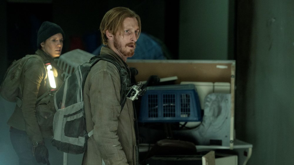  Maggie Grace as Althea and Austin Amelio as Dwight on Fear the Walking Dead