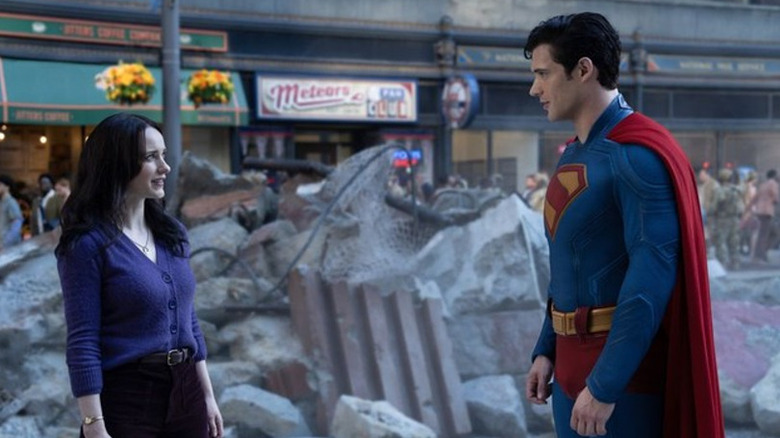 Lois and Clark converse in 