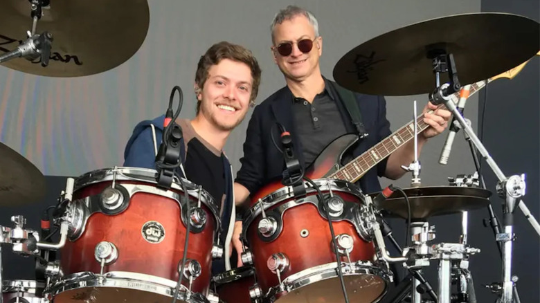 Gary and Mac Sinise smiling