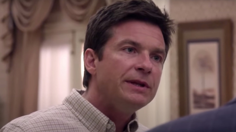 Jason Bateman in hotel room