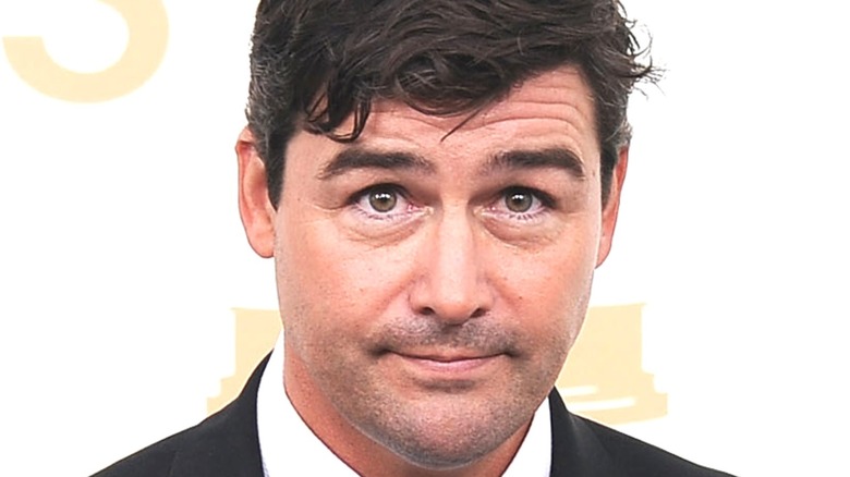 Kyle Chandler at an event 