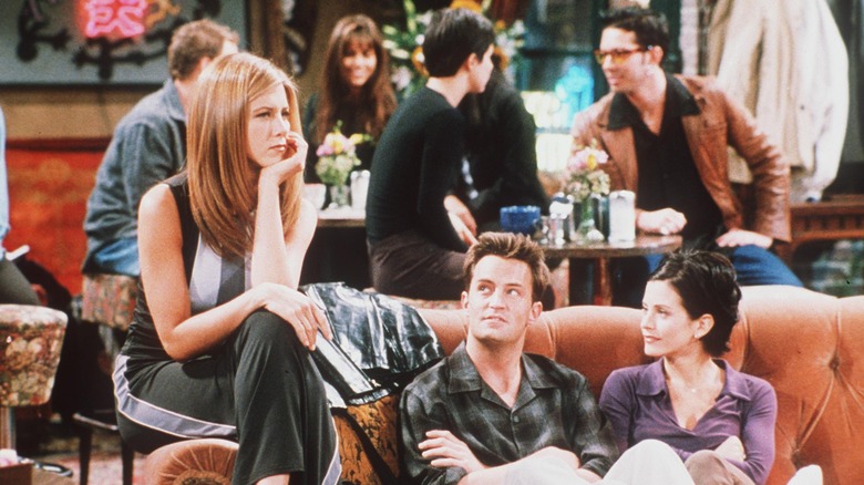 Rachel, Chandler, and Monica in Central Perk