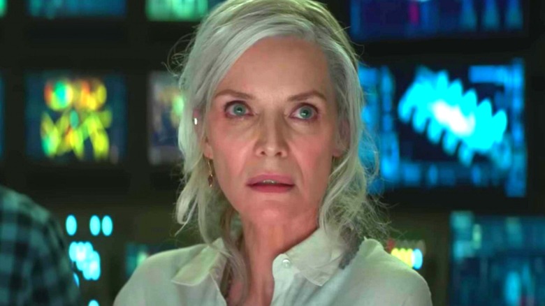 Janet van Dyne giving a grave warning