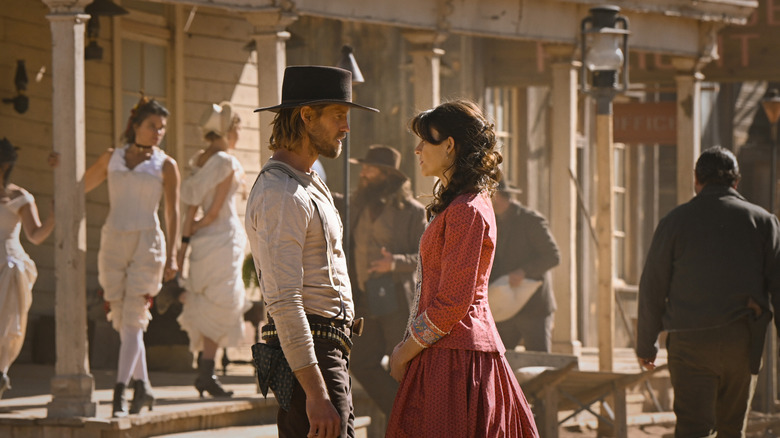 Lucia talking to Hoyt in Walker Independence