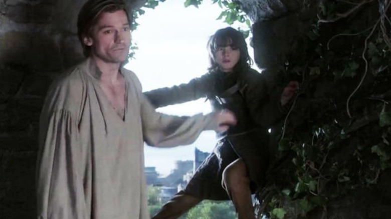 Jaime pushes Bran