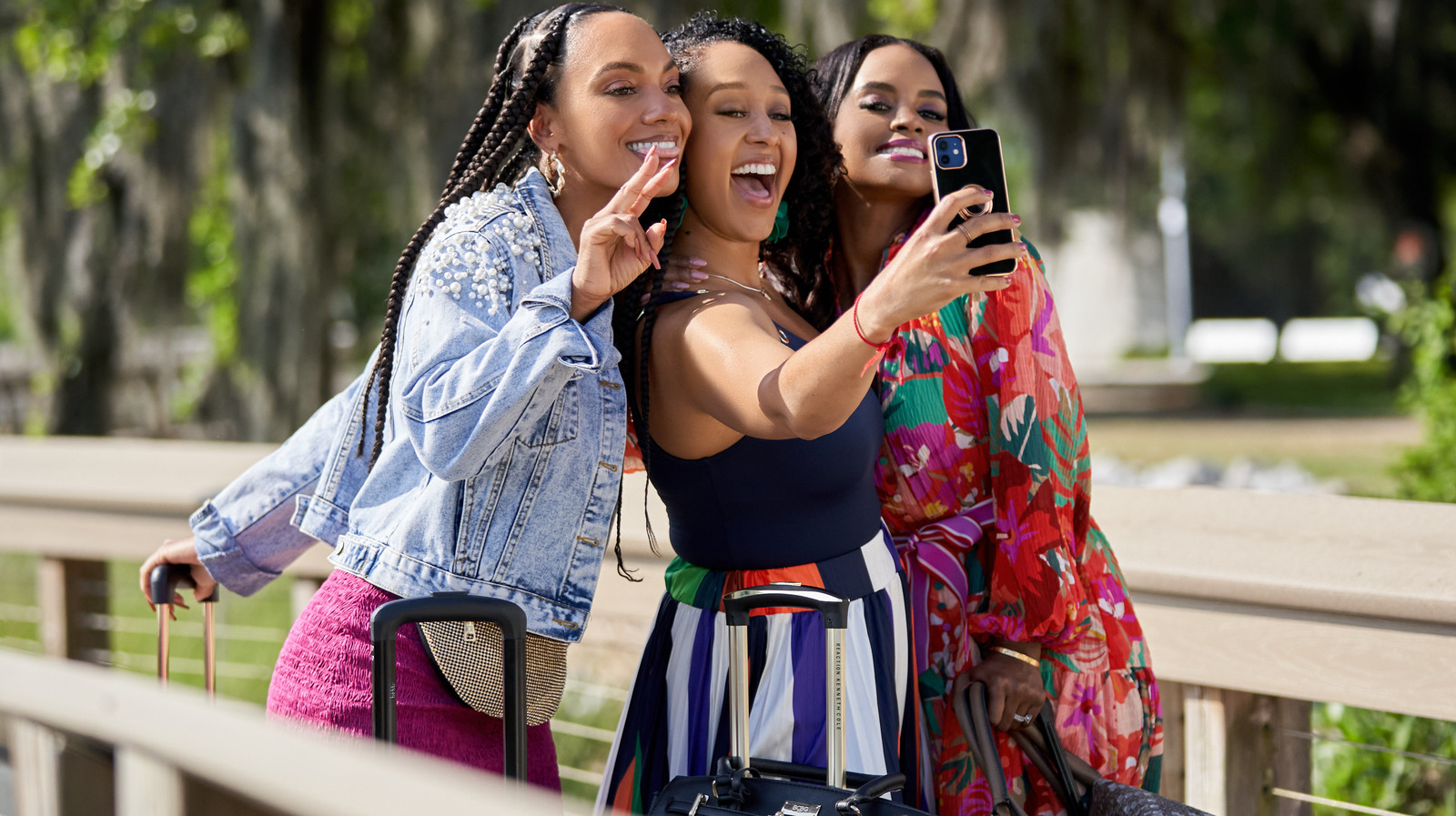 Girlfriendship Here's What The 2022 Tamera MowryHousley Hallmark