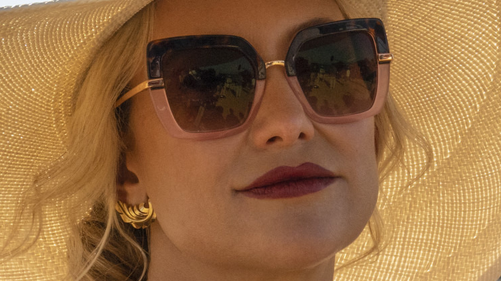 Glass Onion A Knives Out Mystery's Most Confusing Moments Explained