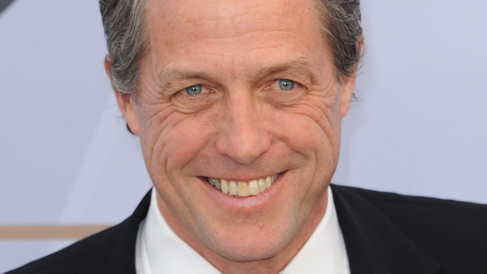 Glass Onion's Marriage Tease Has Been Confirmed By Hugh Grant