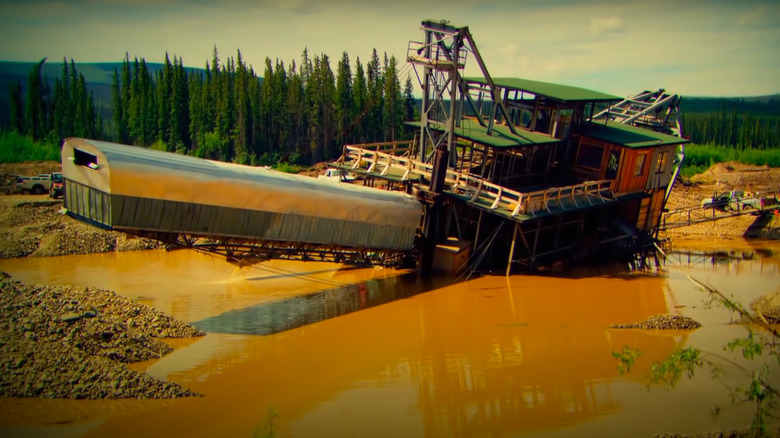 Tony Beets' Viking dredge on "Gold Rush"