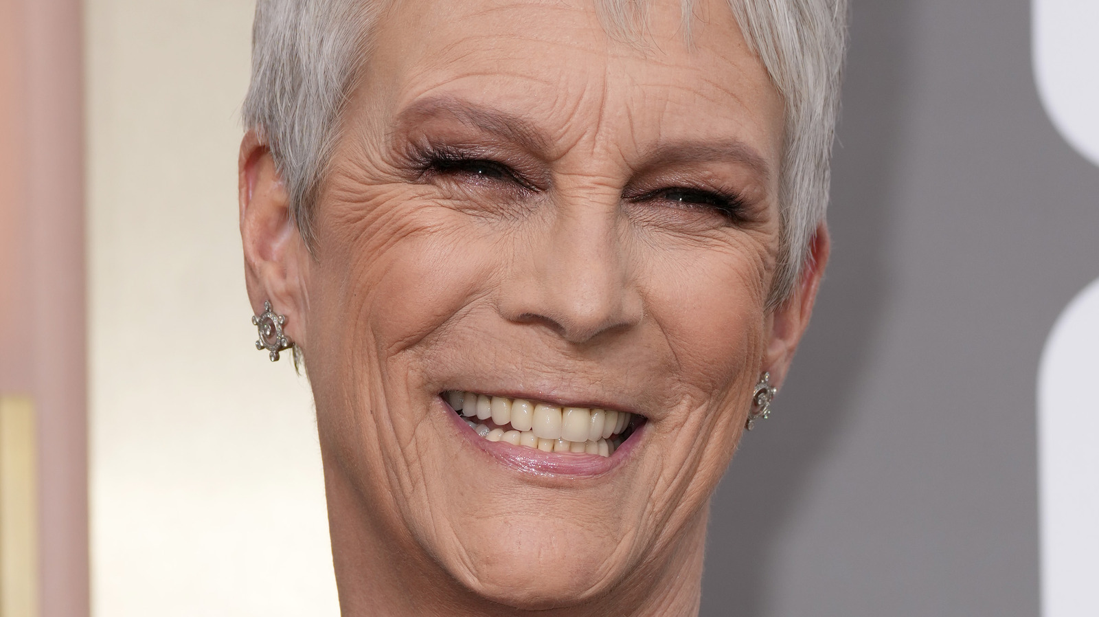 Golden Globes COVID Spread Continues With Jamie Lee Curtis, Colin