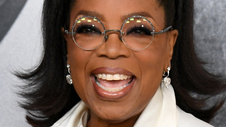 Oprah Winfrey round glasses 