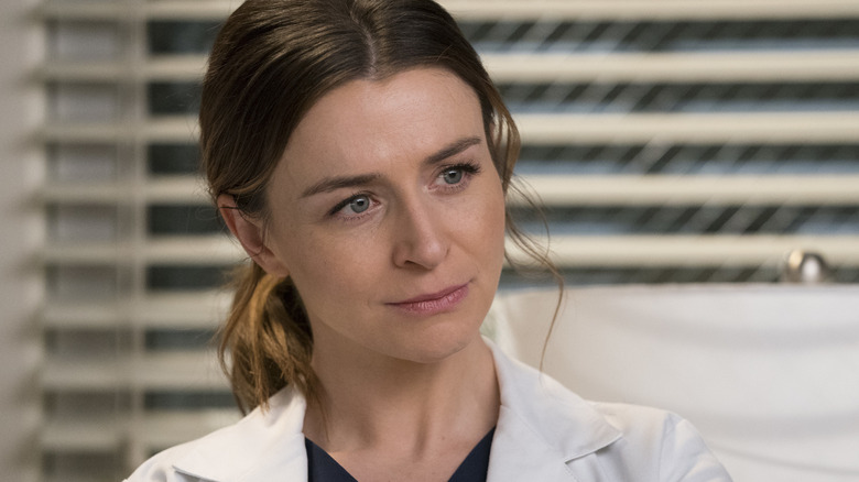 Amelia Shepherd looking