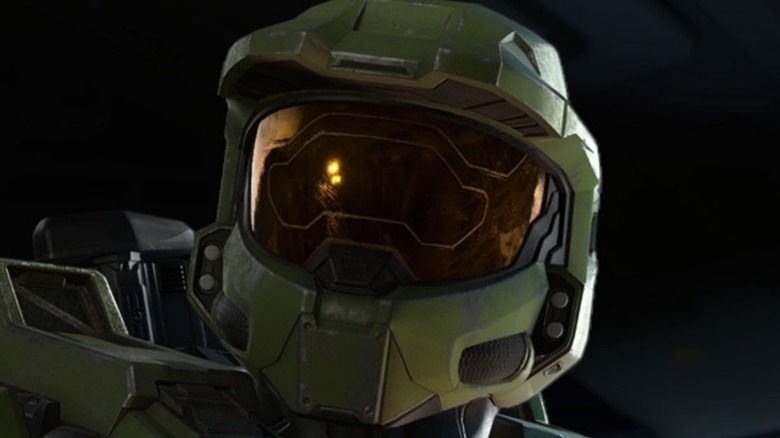 Master Chief looking to his right