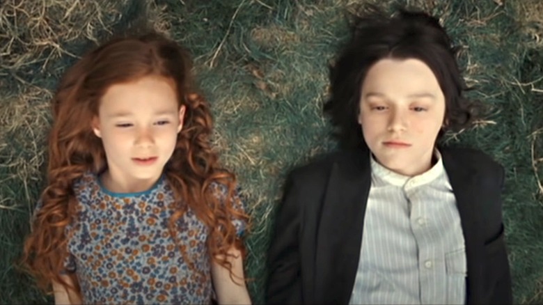 Lily and Snape looking up