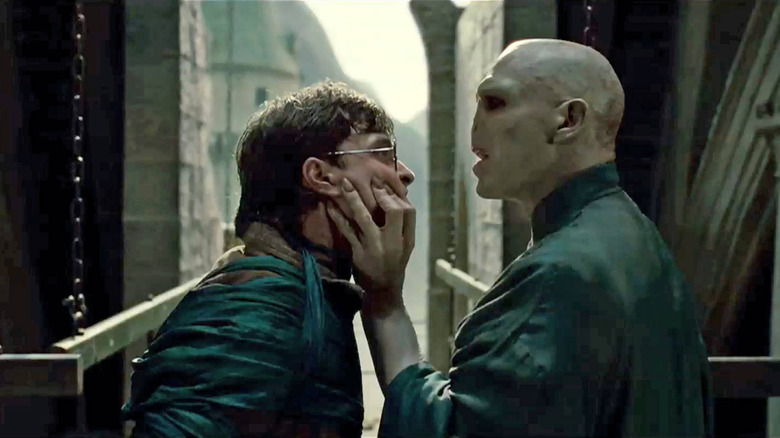 Harry and Voldemort fighting