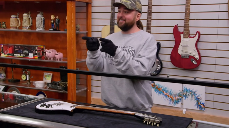 Chumlee with finger guns