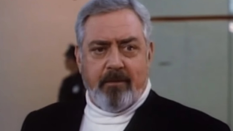 Perry Mason facing forward