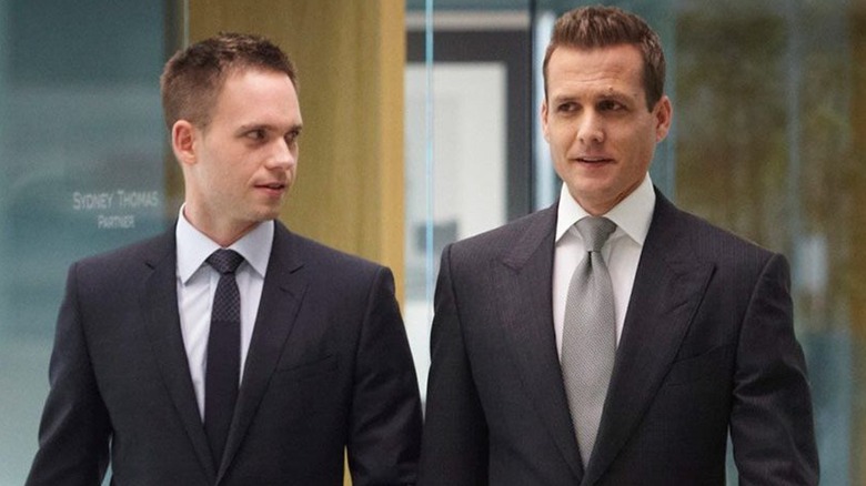 Mike Ross and Harvey Specter talking